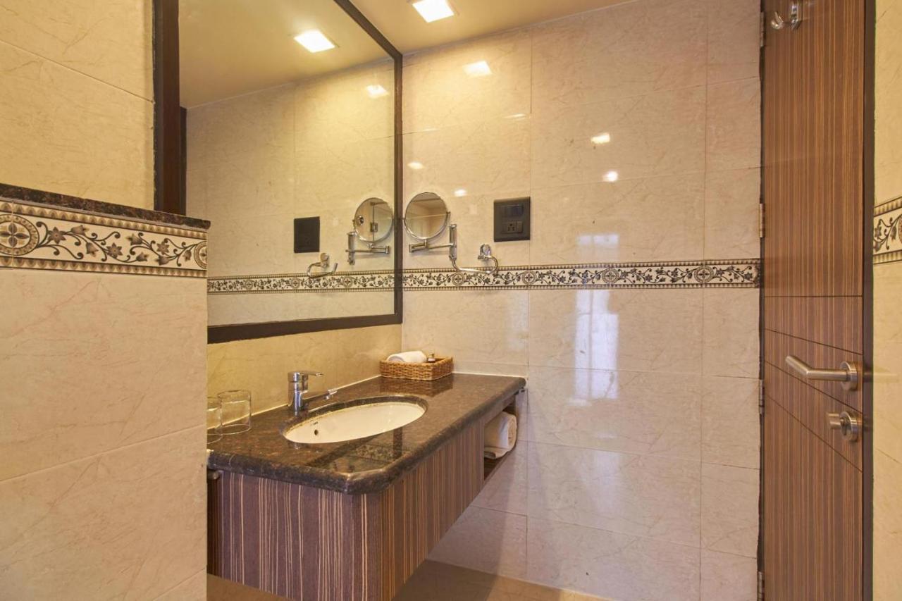 Residency Sarovar Portico Mumbai Exterior foto